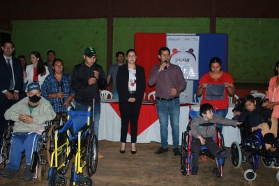 Raúl Arsenio Oviedo: personas con discapacidad acceden a ayudas técnicas