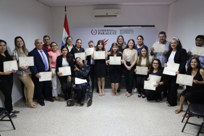 Curso de Lengua de Señas Paraguaya: alumnos recibieron sus certificados