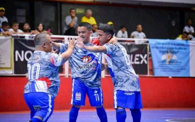 Mundial de Futsal de Talla Baja: Paraguay definirá el título ante Argentina