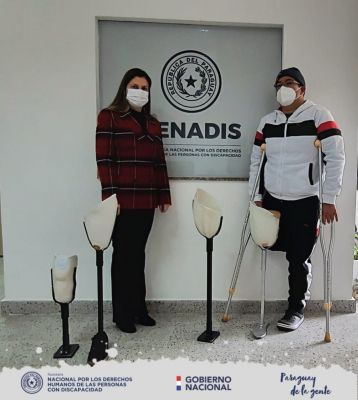 eNTREGA DE AYUDAS.jpg