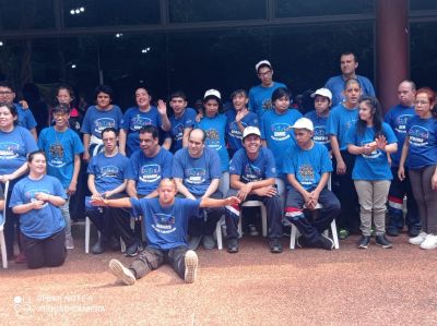 Deportes y recreación: disfrutan de paseo por Itaipú